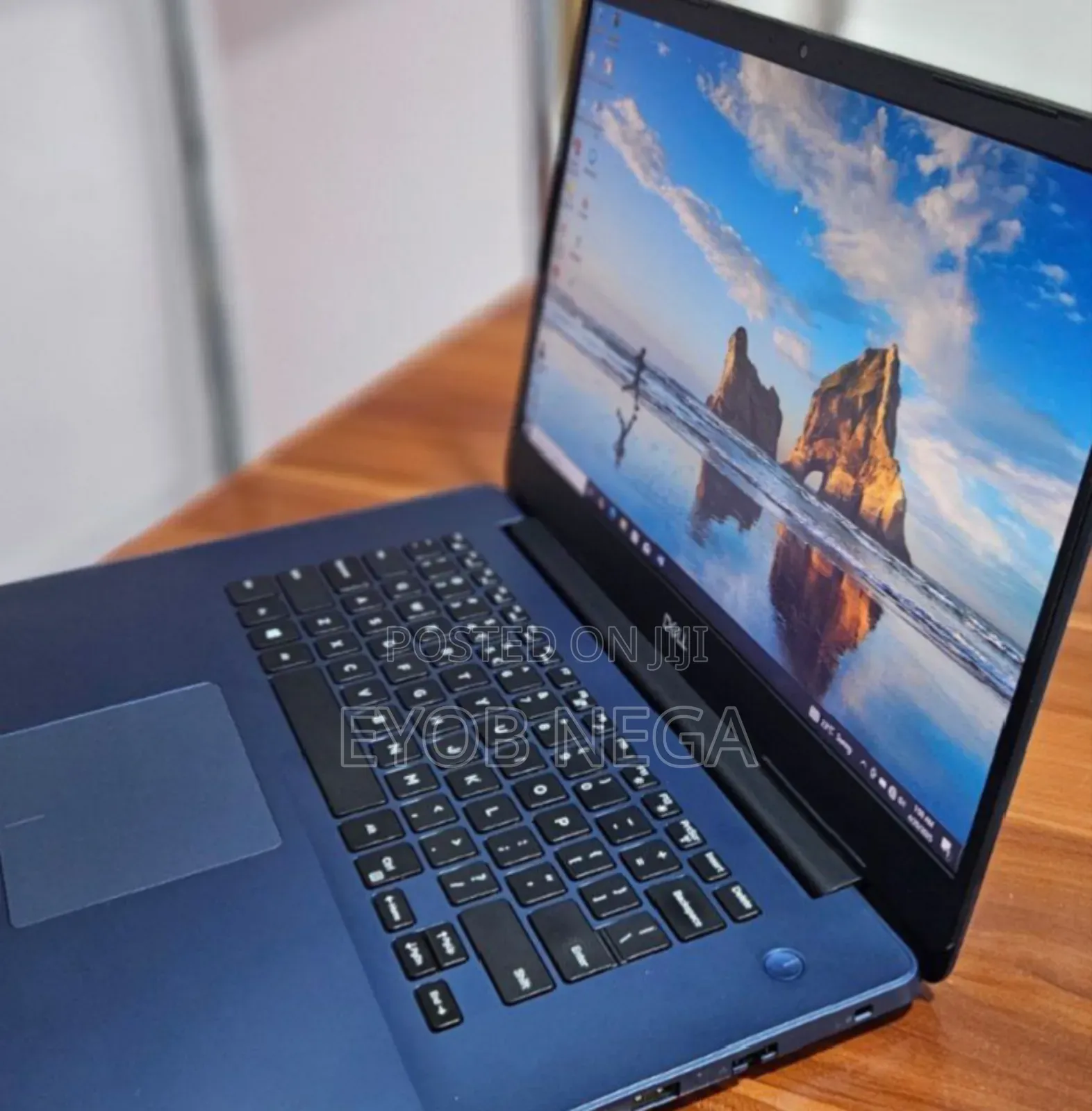 New Laptop Dell Inspiron 15 8GB Intel Core I5 SSD 256GB