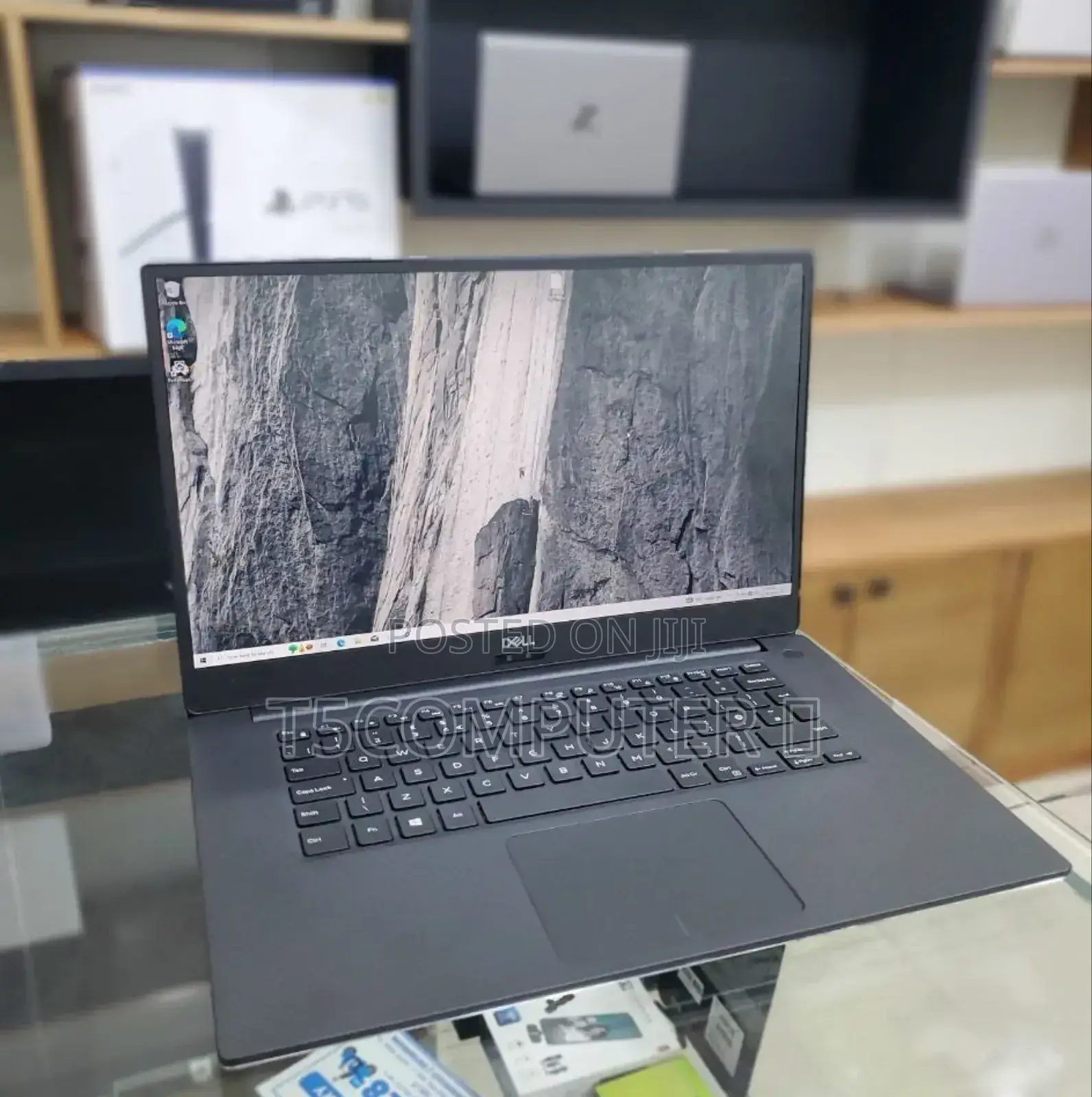 New Laptop Dell Precision 5540 32GB Intel Core I7 SSD 512GB