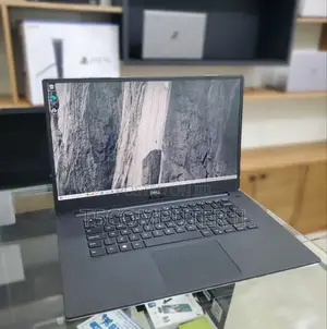 New Laptop Dell Precision 5540 32GB Intel Core I7 SSD 512GB