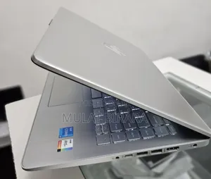 New Laptop HP Stream Notebook 8GB Intel Core I5 SSD 512GB
