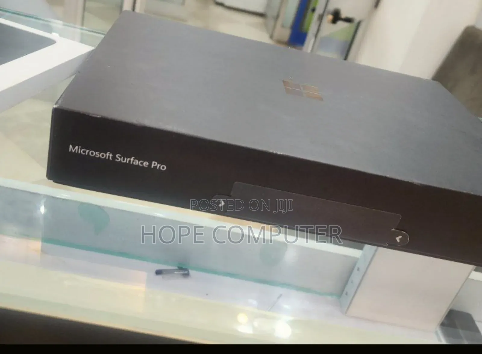 New Microsoft Surface Pro 11th Edition, a Copilot+ PC 16GB SSD 512GB