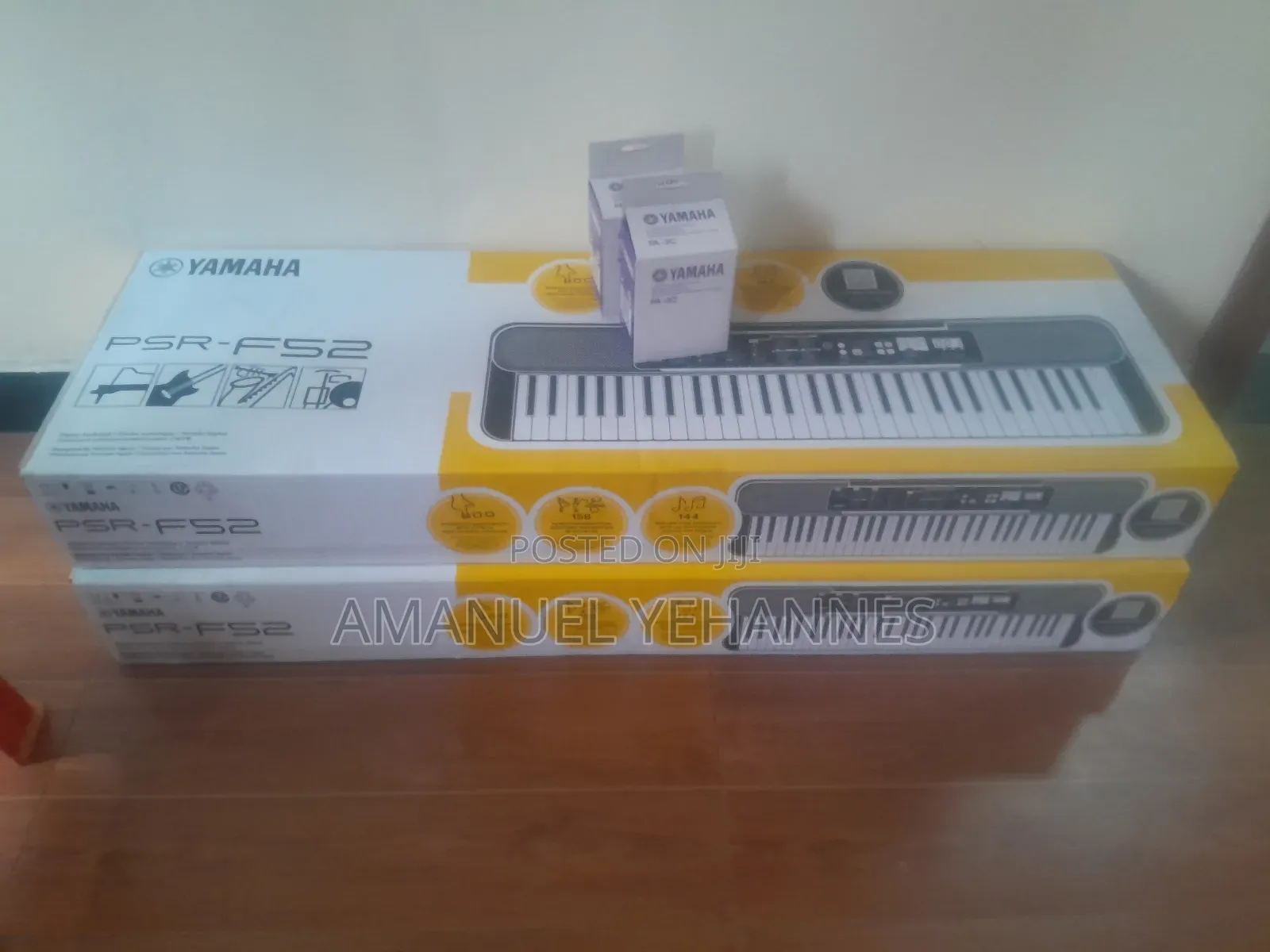 Yamaha PSR F52 Keyboard (Piano)