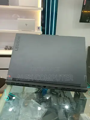 New Lenovo Legion Y7000P IRX9 Gaming Laptop 16GB Intel Core I7 SSD 1T