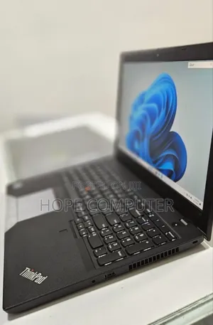 Photo - New Laptop Lenovo ThinkPad Yoga 16GB Intel Core I7 SSD 512GB