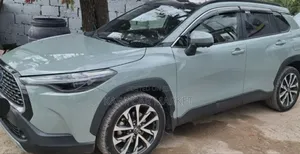Toyota Corolla Cross Hybrid 2023 Blue