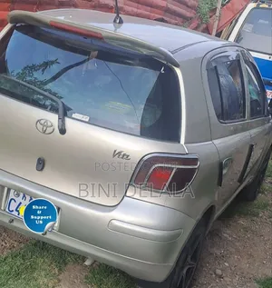Toyota Vitz 1.0 FWD 3dr 2004 Silver