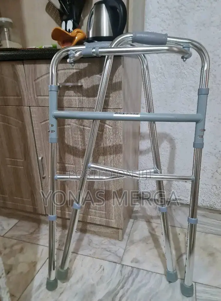 Strong and Lightweight –Walker፷皰let Walkers Fold Easily.Each