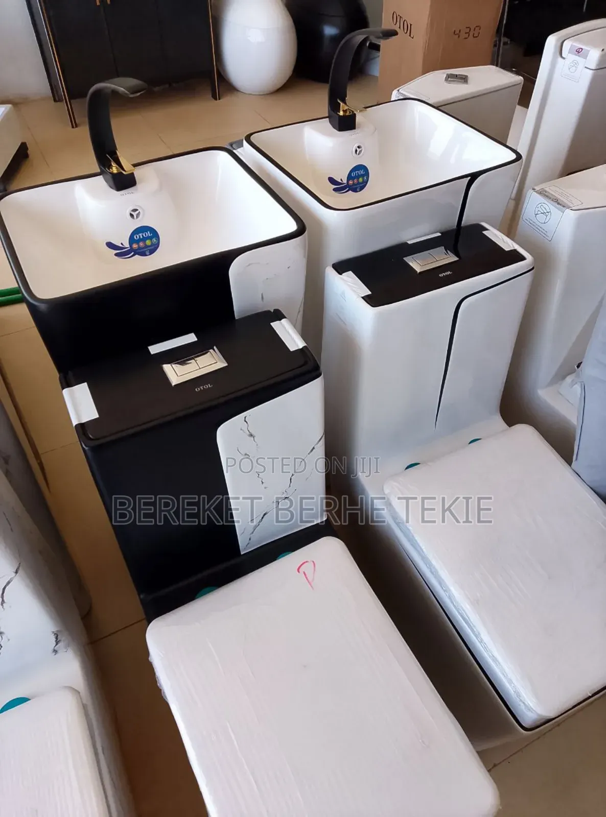 Atol Toilet Seat and Handwash Stand