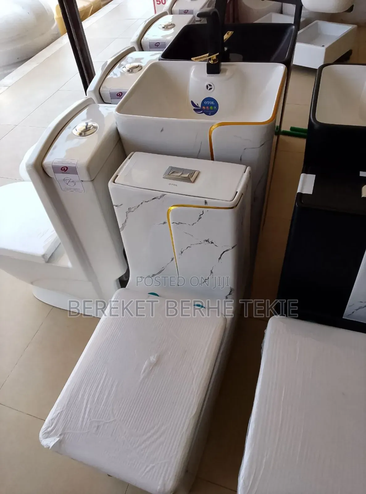 Atol Toilet Seat and Handwash Stand