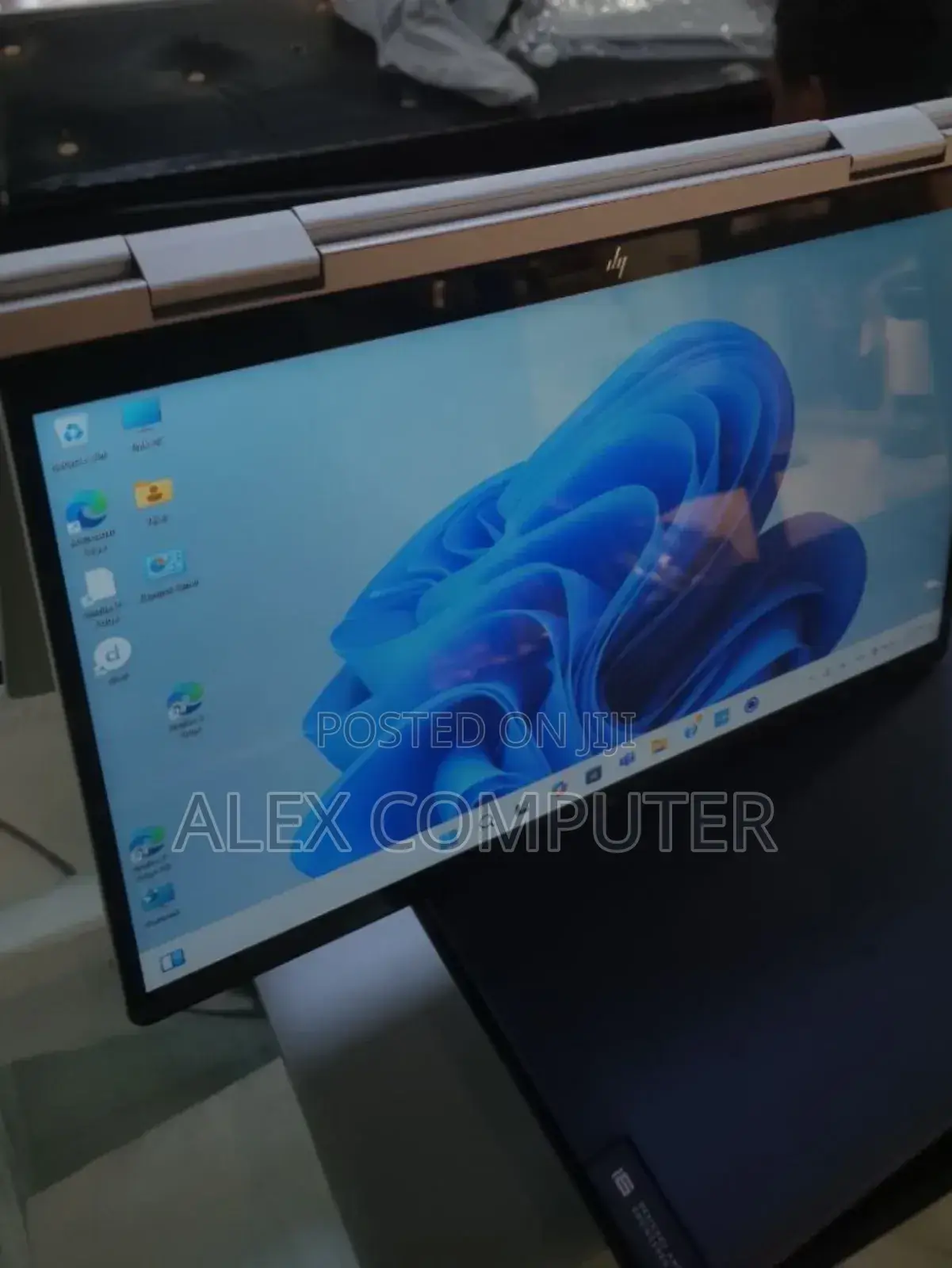 New Laptop HP Envy X360 16GB Intel Core I7 SSD 1T