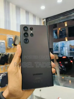 Photo - Samsung Galaxy S22 Ultra 5G 128 GB