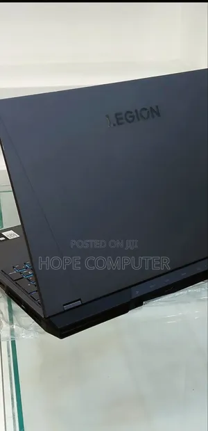 New Laptop Lenovo Legion 5 8GB AMD Ryzen 7 SSD 512GB