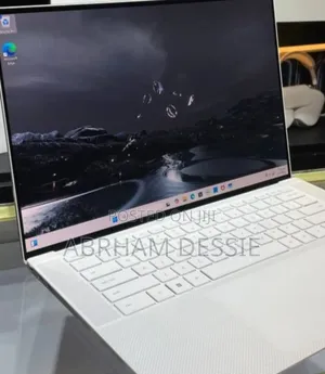 New Laptop Dell XPS 15 9510 16GB Intel Core I7 SSD 1T