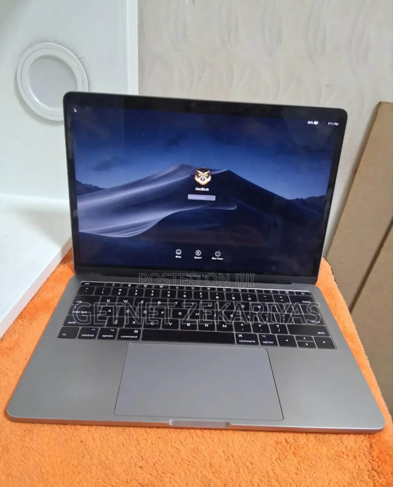 New Laptop Apple MacBook Pro 2017 16GB Intel Core I5 SSD 256GB
