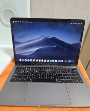 New Laptop Apple MacBook Pro 2017 16GB Intel Core I5 SSD 256GB
