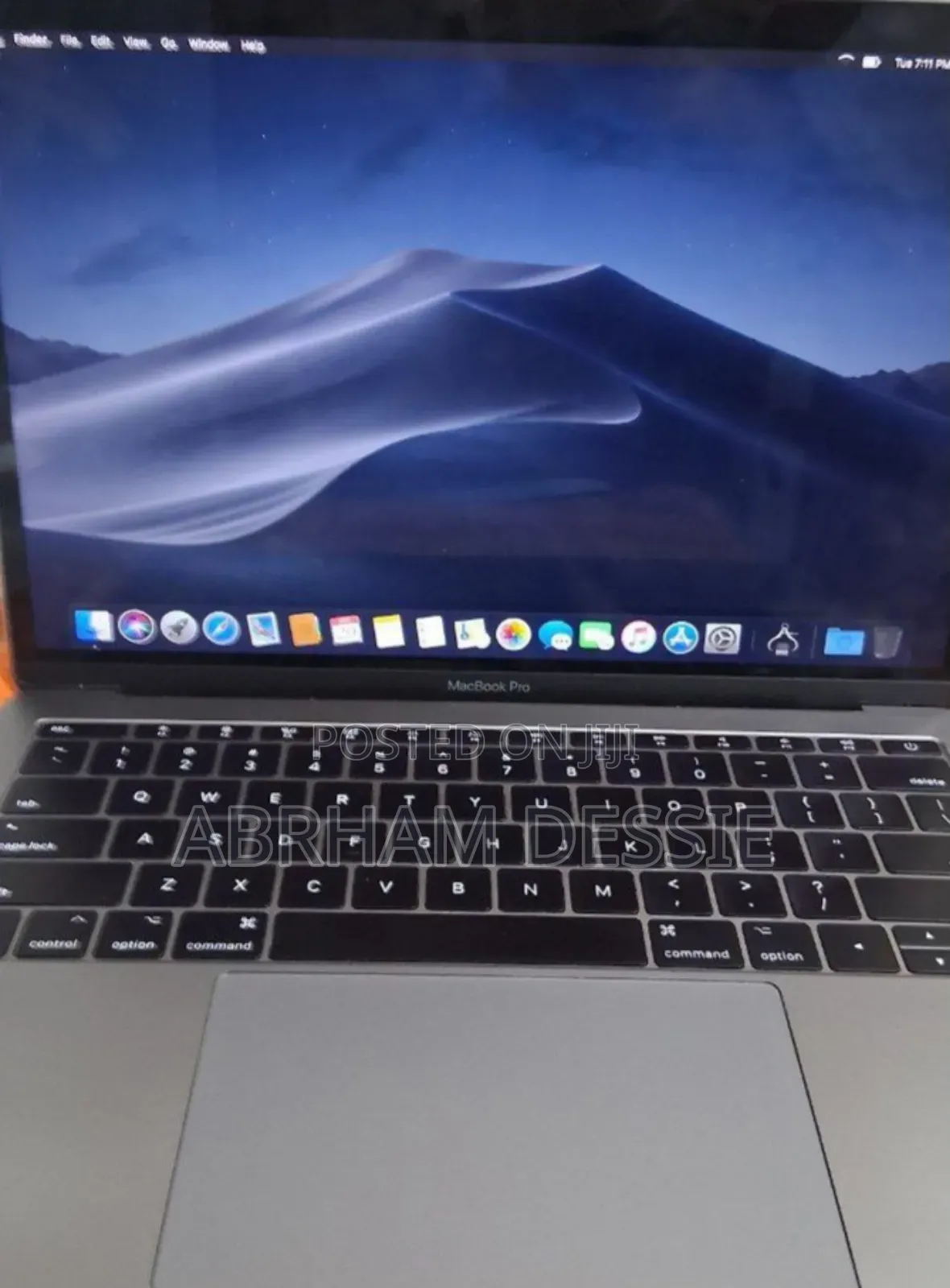 New Laptop Apple MacBook Pro 2017 16GB Intel Core I5 SSD 256GB