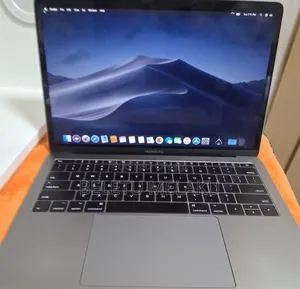 New Laptop Apple MacBook Pro 2017 16GB Intel Core I5 SSD 256GB