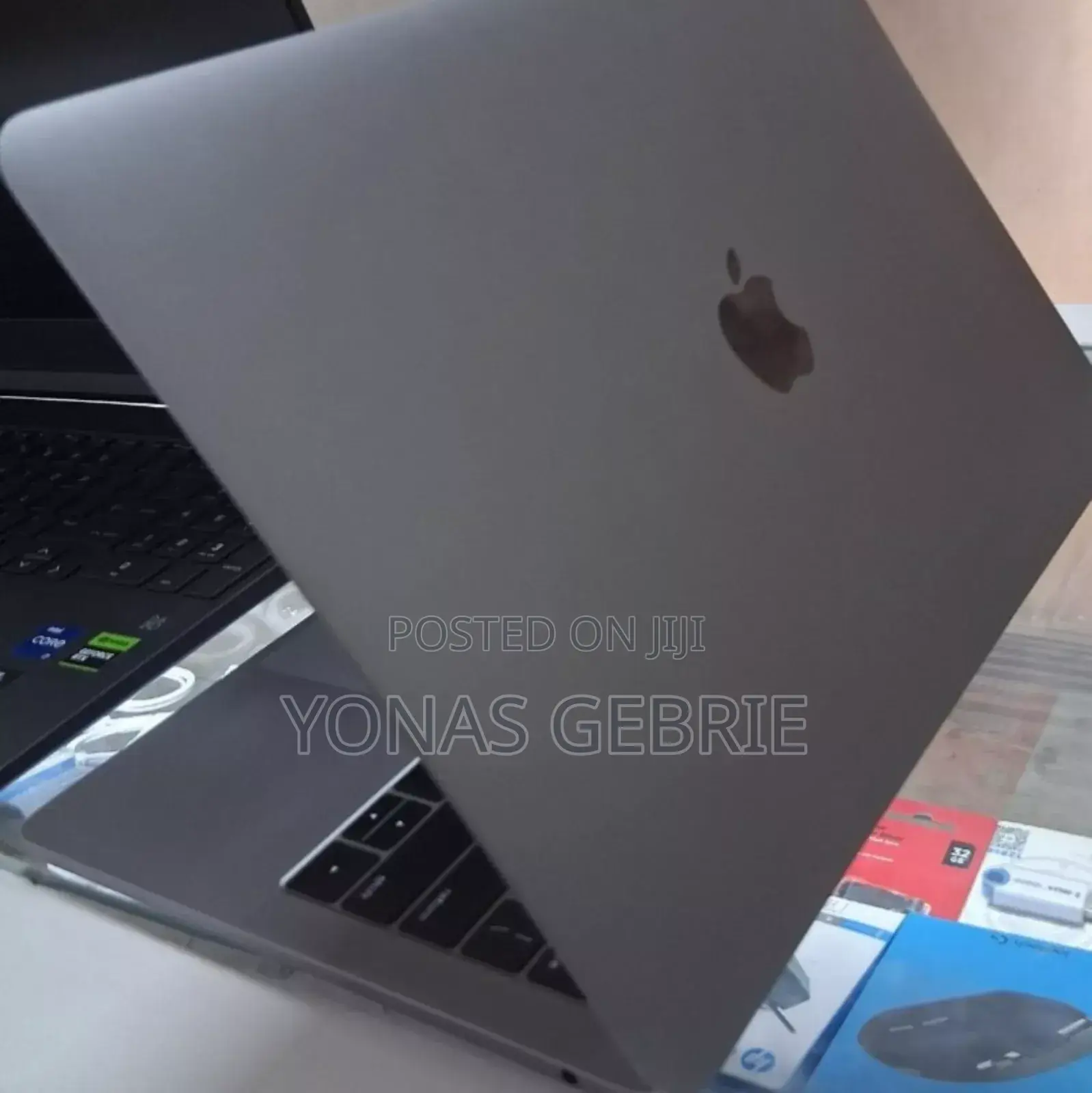 New Laptop Apple MacBook Pro 2017 16GB Intel Core I5 SSD 256GB