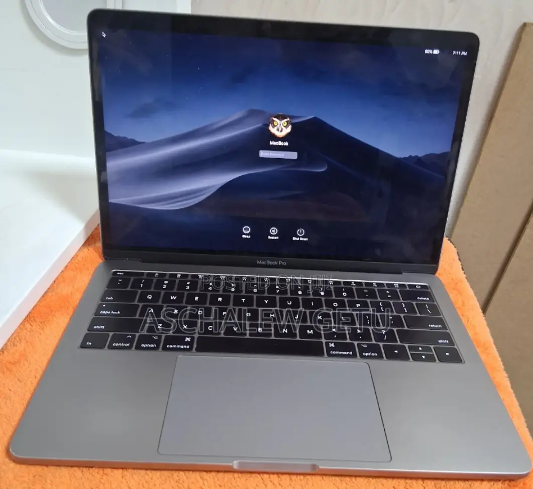 New Laptop Apple MacBook 16GB Intel Core I5 SSD 256GB