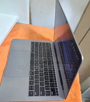 New Laptop Apple MacBook 16GB Intel Core I5 SSD 256GB