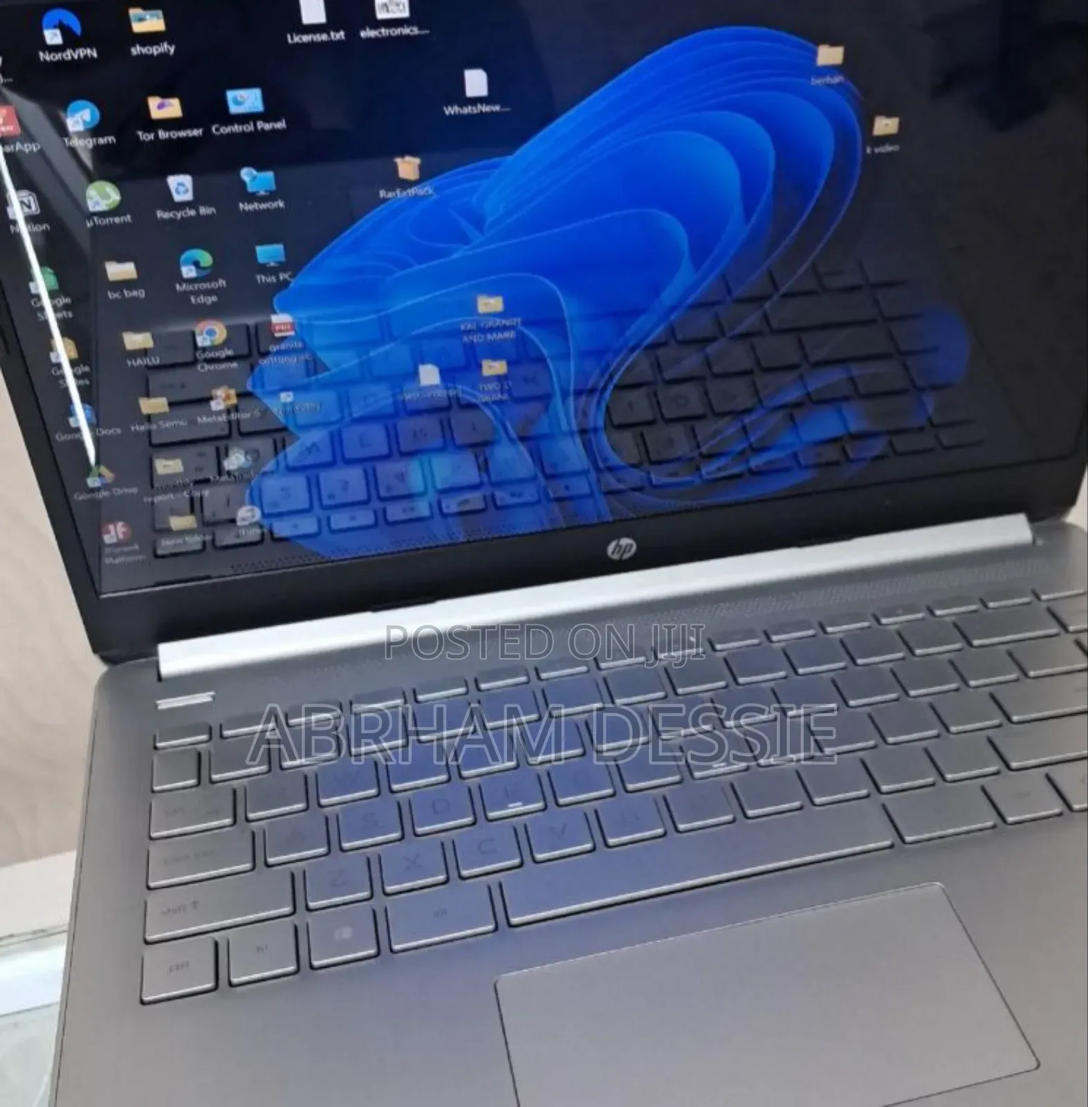 New Laptop Apple MacBook Pro 2019 4GB Intel Core I3 SSD 512GB