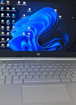 New Laptop Apple MacBook Pro 2019 4GB Intel Core I3 SSD 512GB