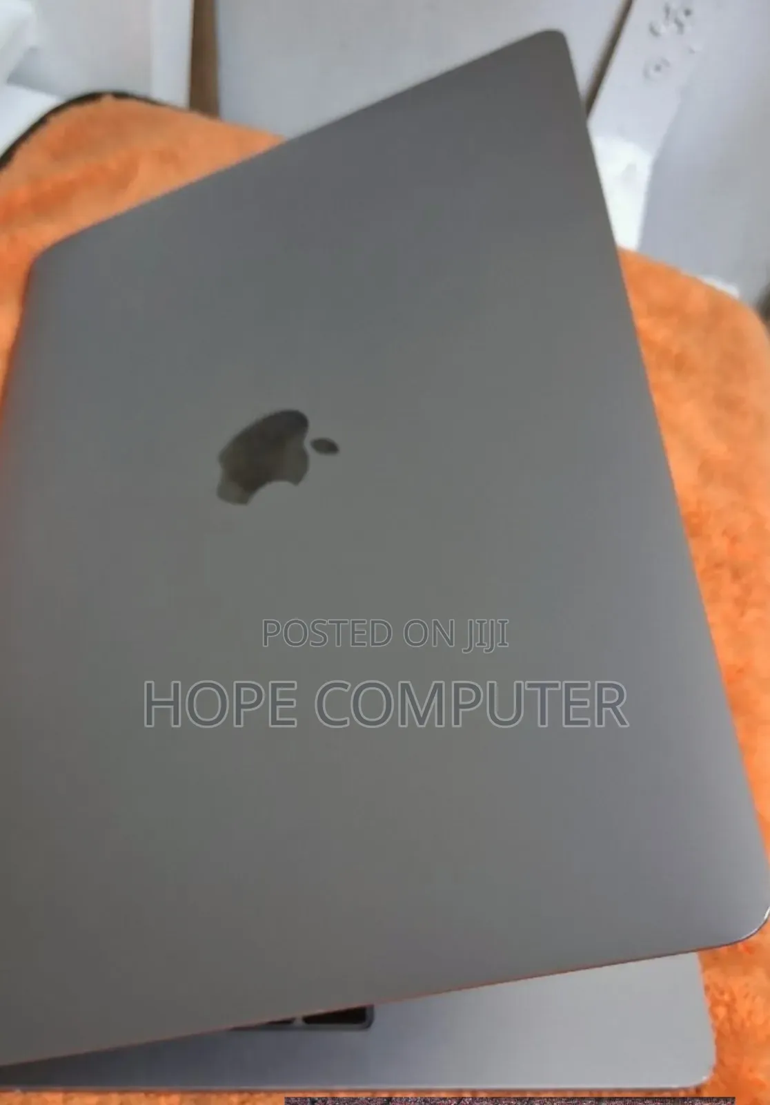 New Laptop Apple MacBook Pro 2017 16GB Intel Core I5 SSD 256GB