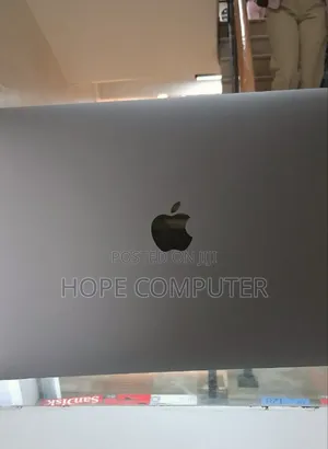 New Laptop Apple MacBook Pro 2017 16GB Intel Core I5 SSD 256GB