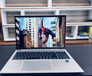 New Laptop HP EliteBook 860 G10 16GB Intel Core I7 SSD 512GB