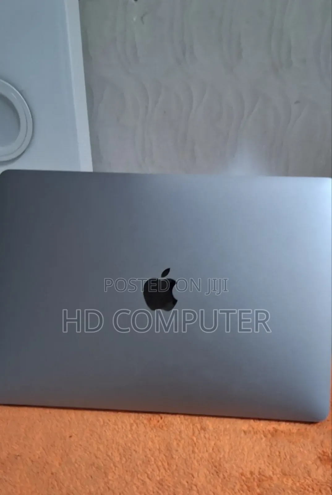 New Laptop Apple MacBook Pro 2017 8GB Intel Core I5 SSD 256GB