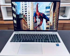 New Laptop HP EliteBook 860 G10 16GB Intel Core I7 SSD 512GB