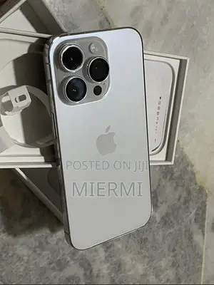 Photo - New Apple iPhone 14 Pro 256 GB White