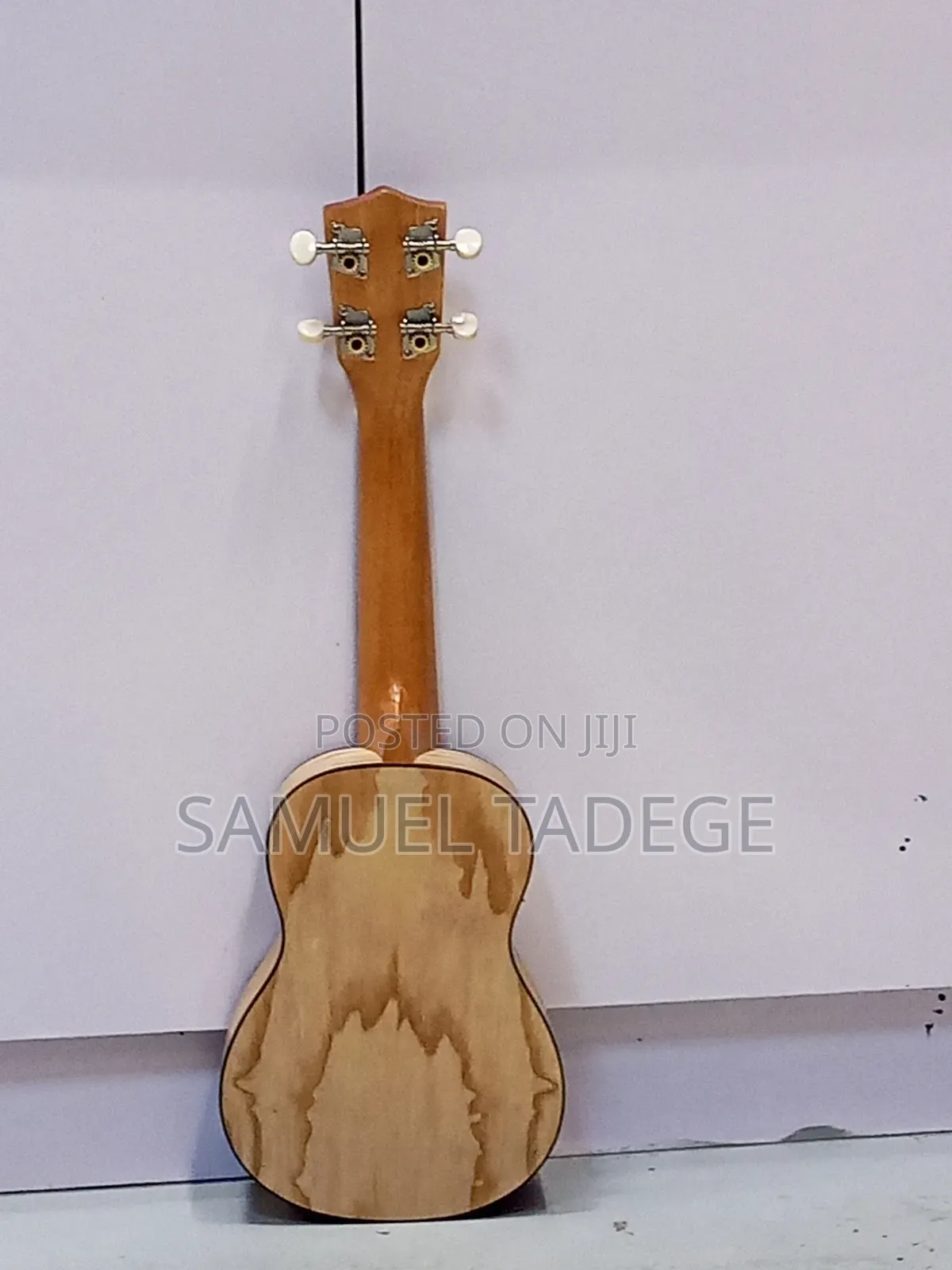 Ukulele Guitar