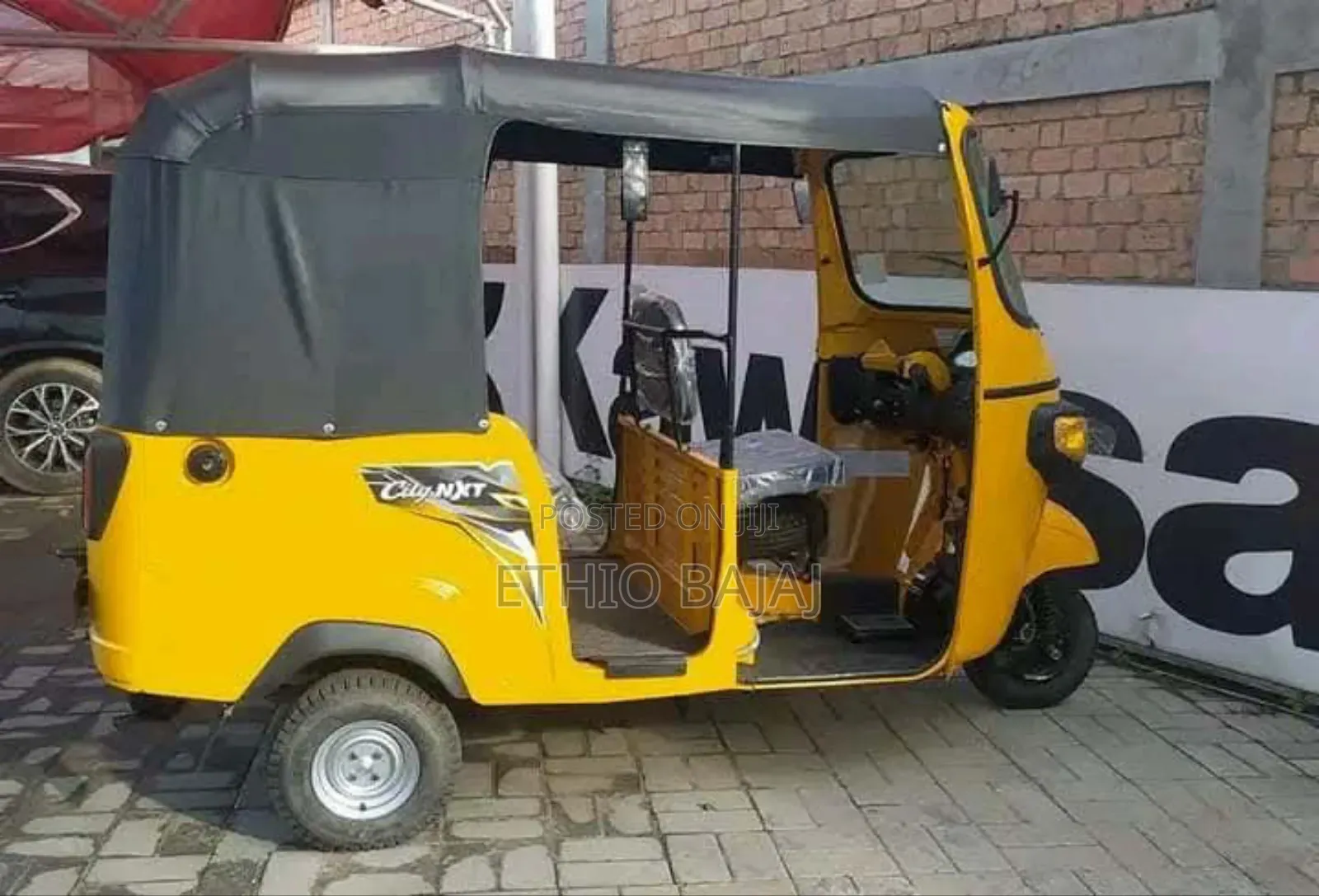 New Piaggio 2024 Yellow