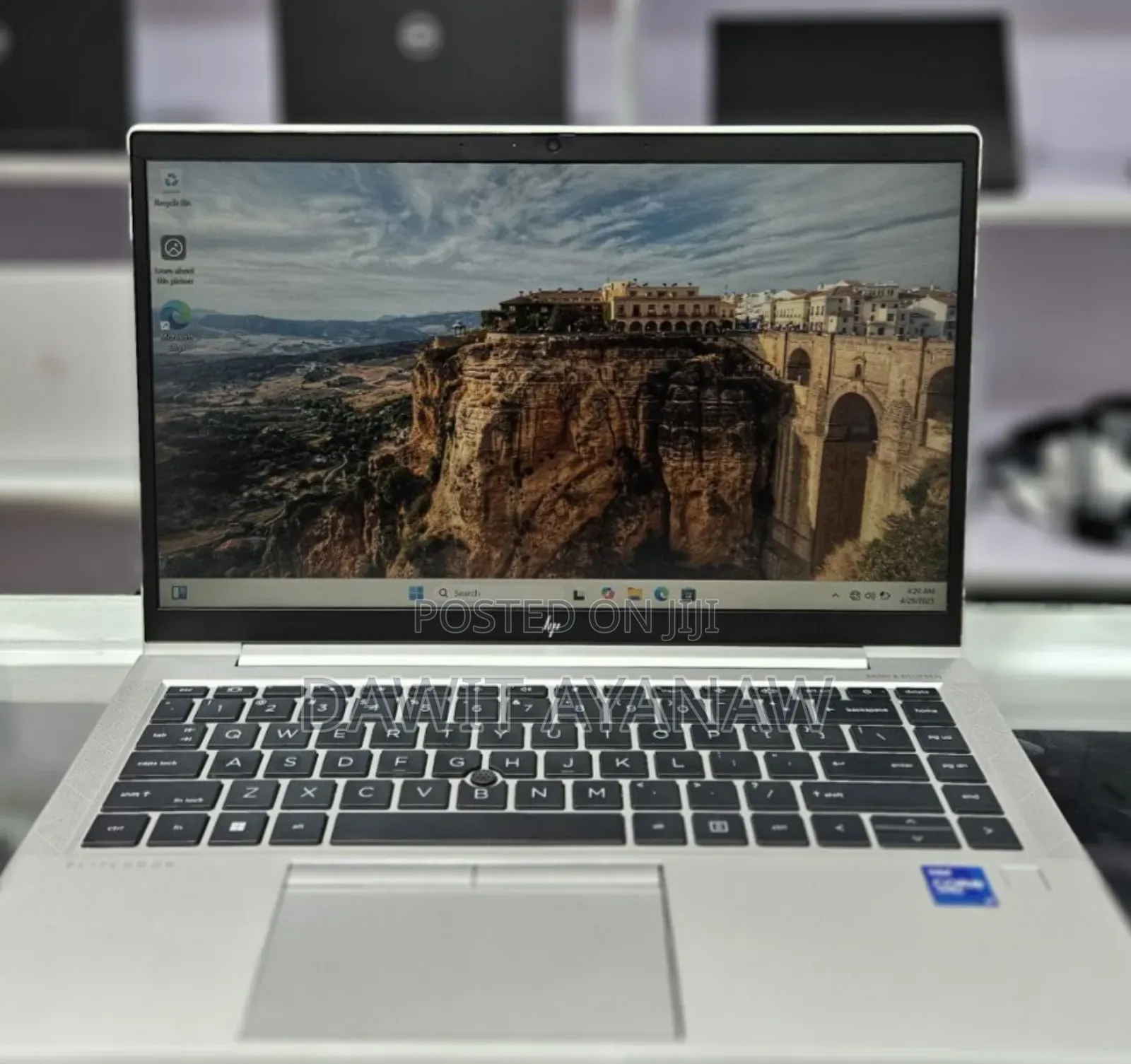 New Laptop HP EliteBook 840 G8 16GB Intel Core I7 SSD 512GB