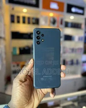 Photo - Samsung Galaxy A13 128 GB Black