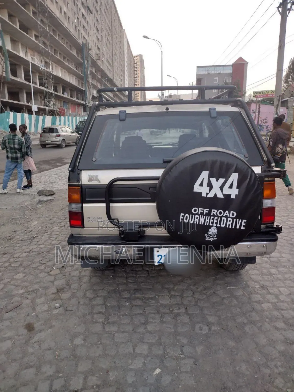 Nissan Pathfinder 1991 Gold