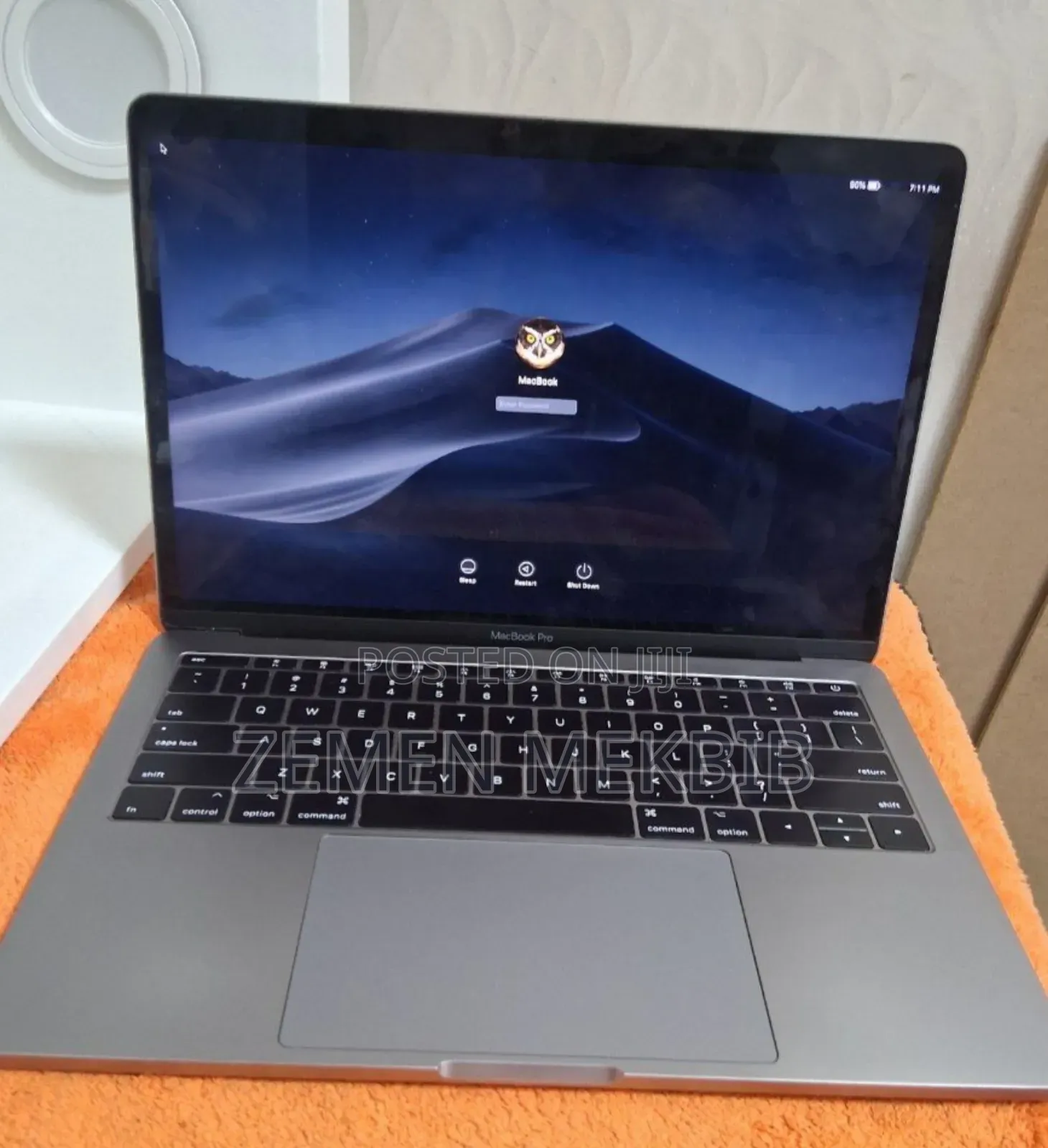 New Laptop Apple MacBook Pro 2017 16GB Intel Core I5 SSD 256GB