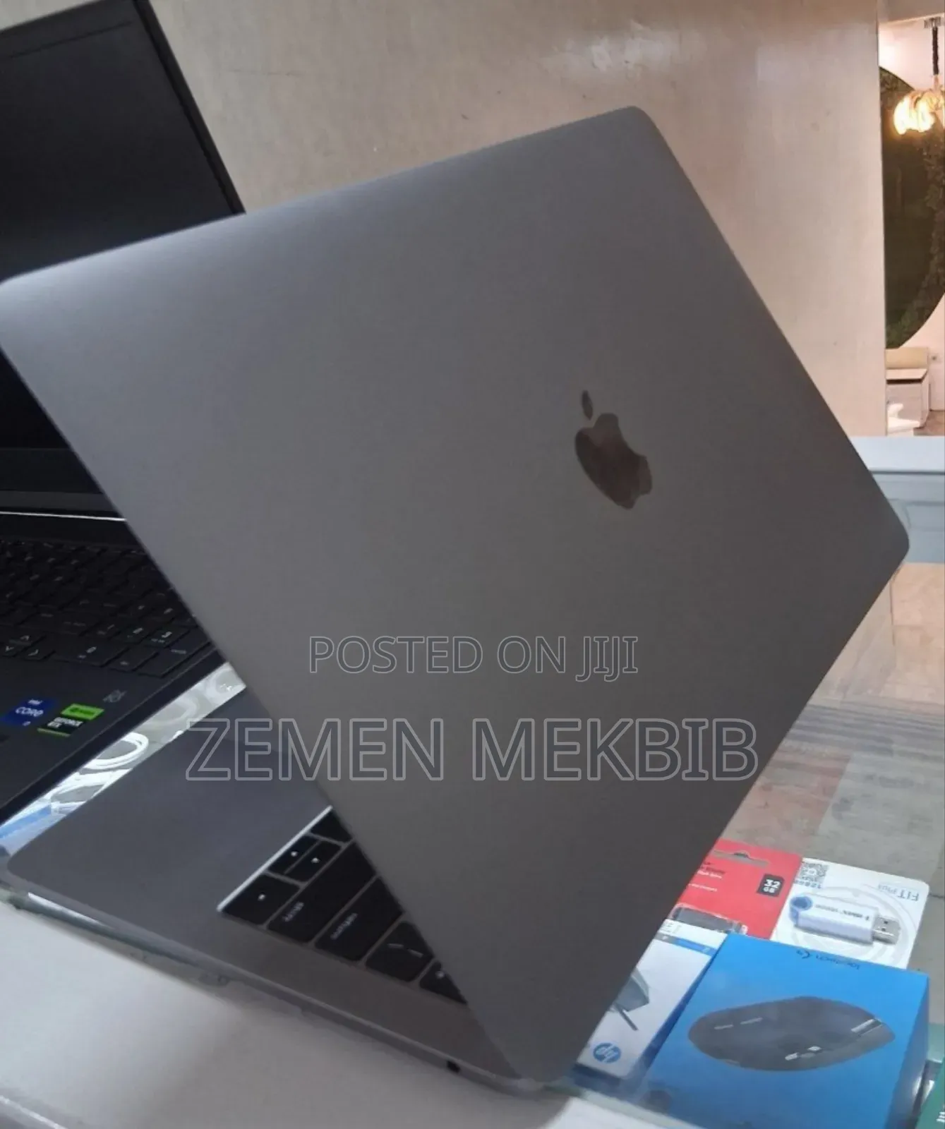 New Laptop Apple MacBook Pro 2017 16GB Intel Core I5 SSD 256GB