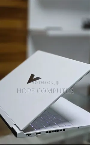 New Laptop HP Victus 16 16GB AMD Ryzen 7 SSD 1T