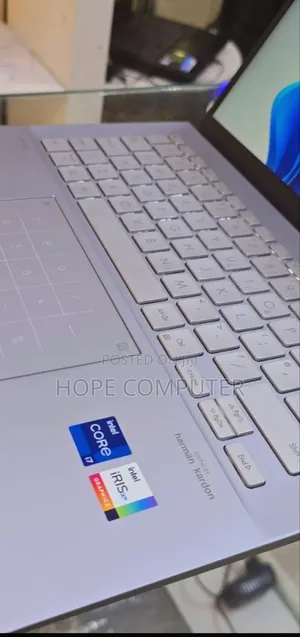 Photo - New Laptop Asus ZenBook UX31E 16GB Intel Core I7 SSD 1T