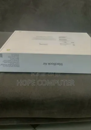 New Laptop Apple MacBook Air 2024 M3 13-Inch 16GB Apple M3 SSD 256GB