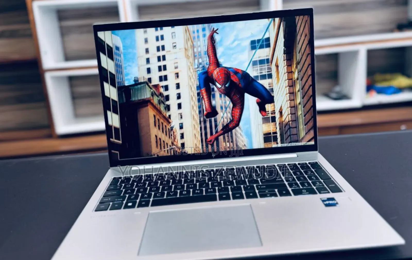 New Laptop HP EliteBook 860 G10 16GB Intel Core I7 SSD 512GB