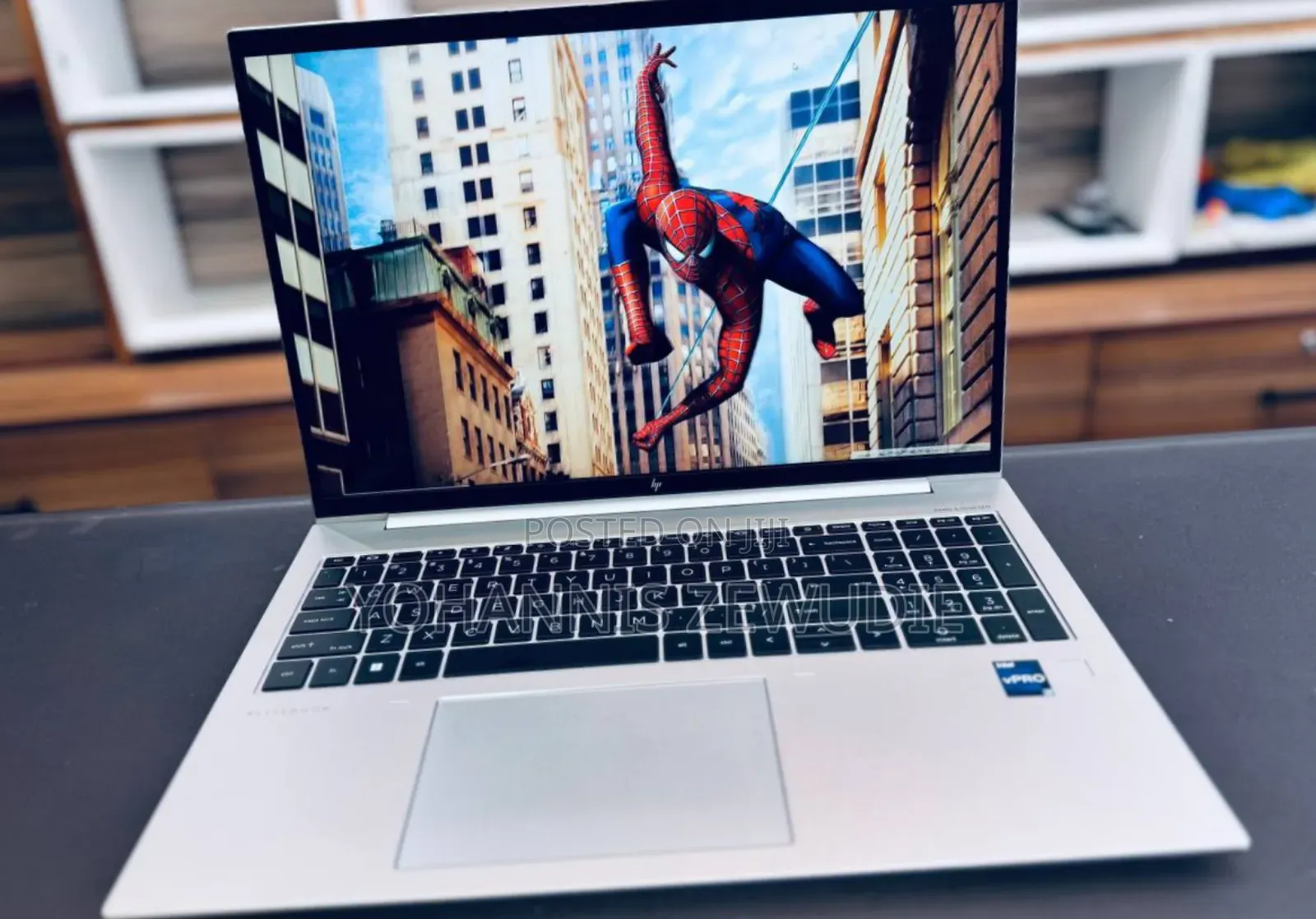 New Laptop HP EliteBook 860 G10 16GB Intel Core I7 SSD 512GB