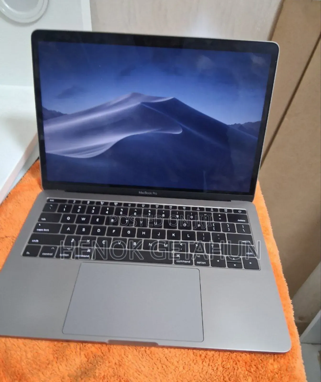New Laptop Apple MacBook Pro 2017 16GB Intel Core I5 SSD 256GB