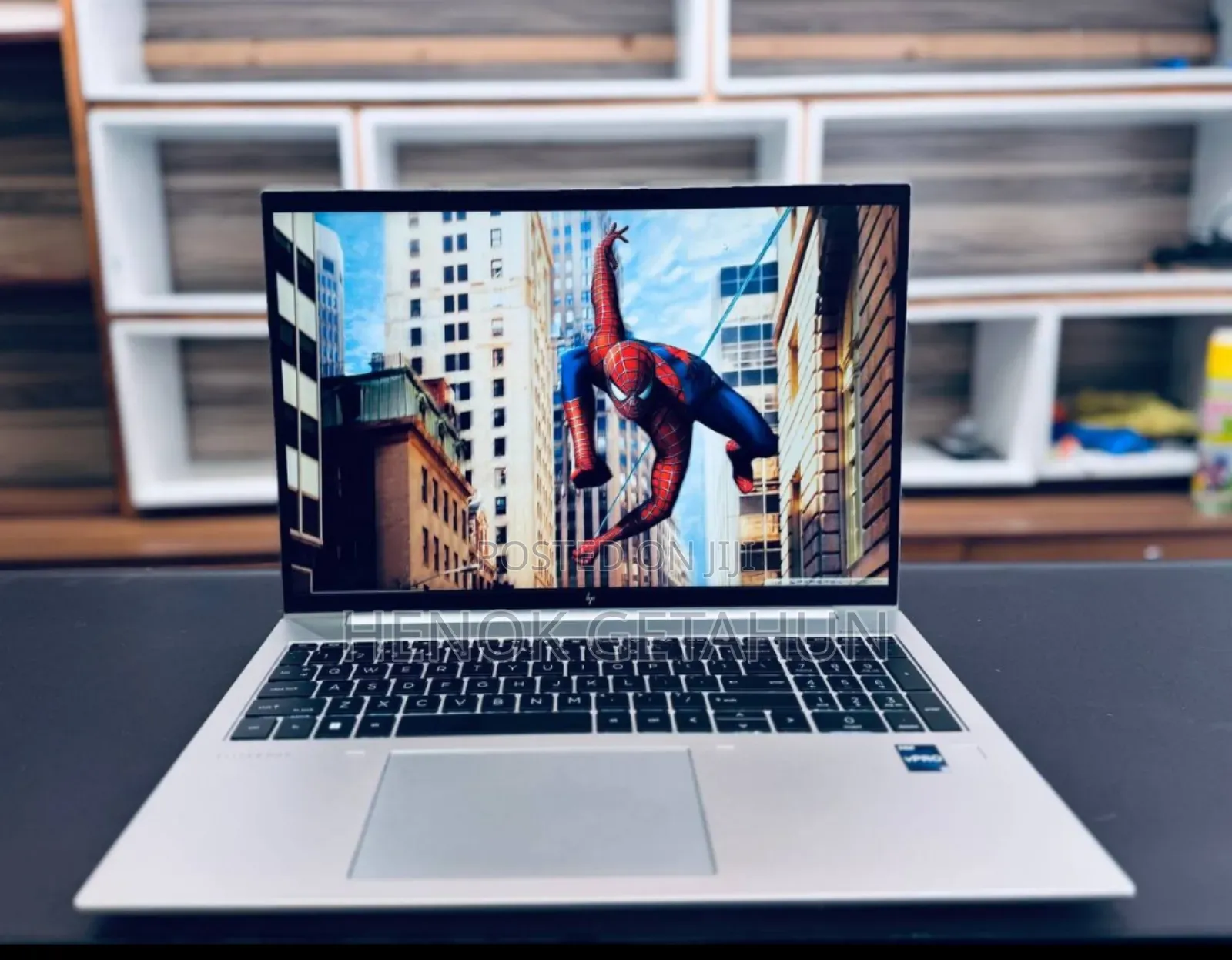 New Laptop HP EliteBook 860 G10 16GB Intel Core I7 SSD 512GB