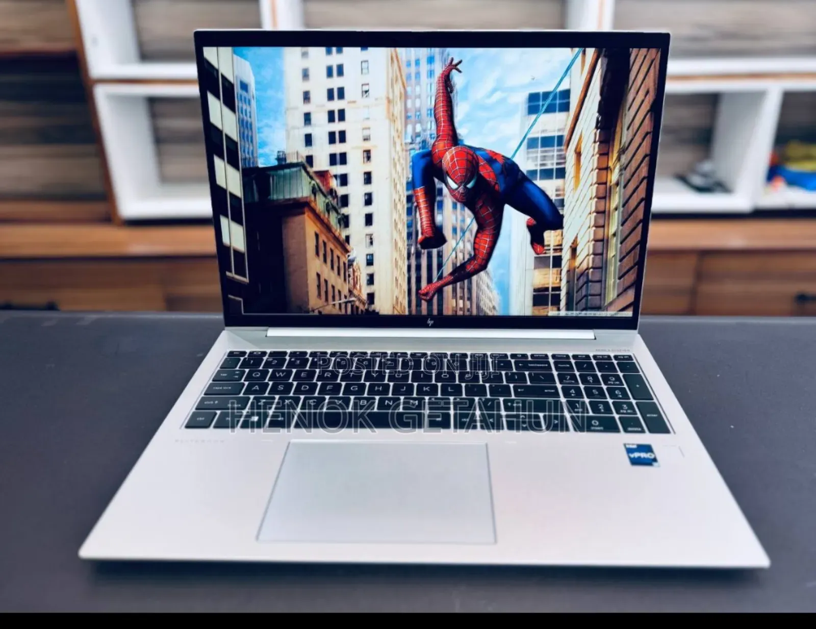 New Laptop HP EliteBook 860 G10 16GB Intel Core I7 SSD 512GB