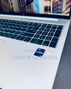 New Laptop HP EliteBook 860 G10 16GB Intel Core I7 SSD 512GB