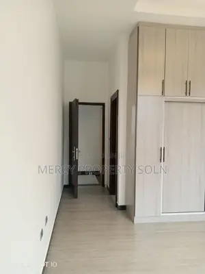 Furnished 5bdrm House in Bole for sale