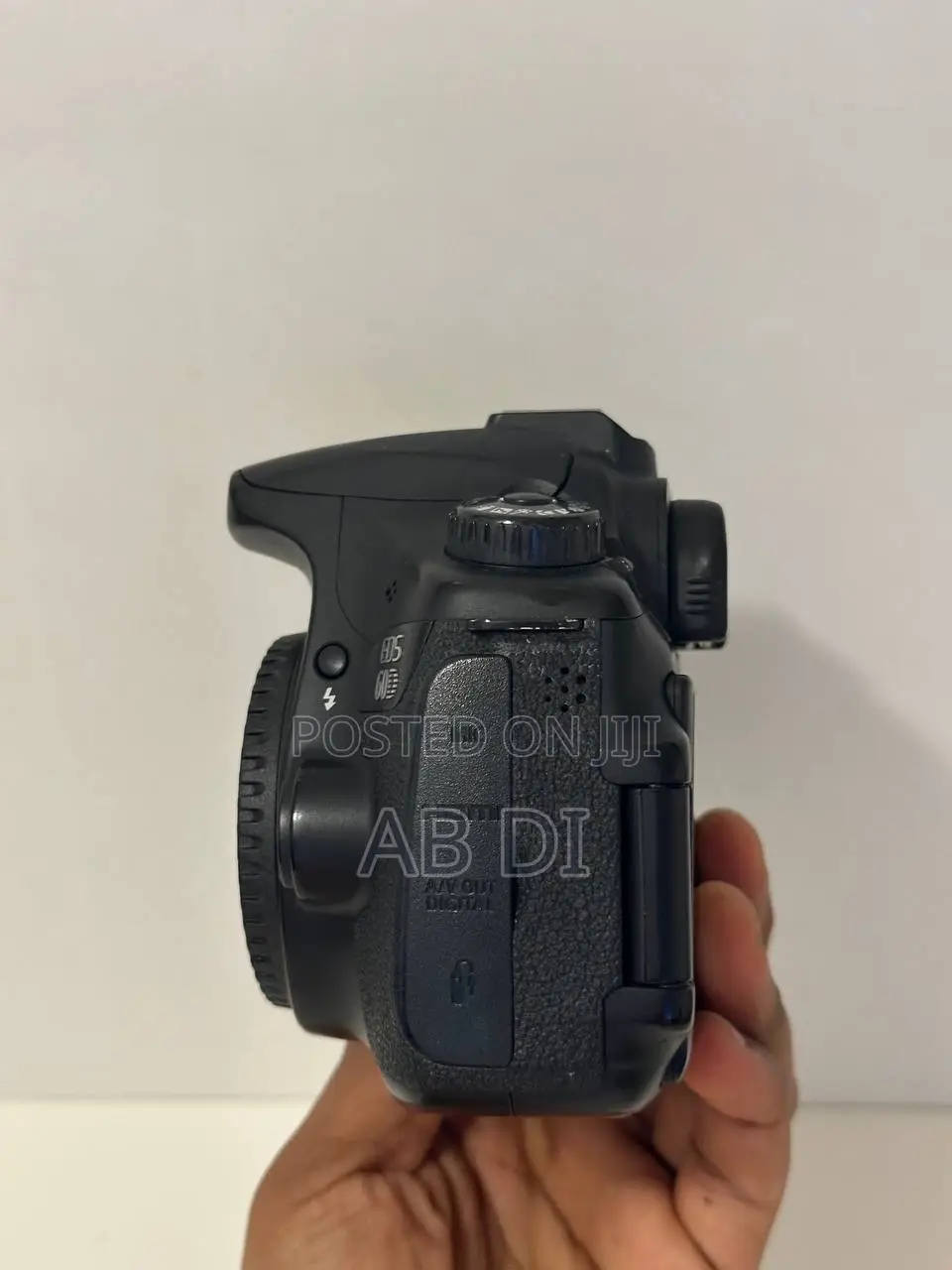 Camera Canon 60d With Lens 18-135mm